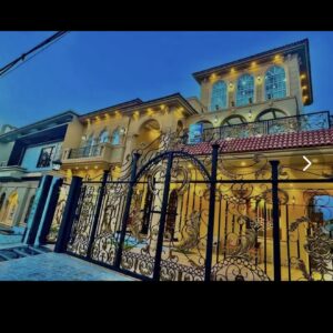 20 marla new house available for sale 6 beds 7 bathroom 40 feet road demand 770 lac